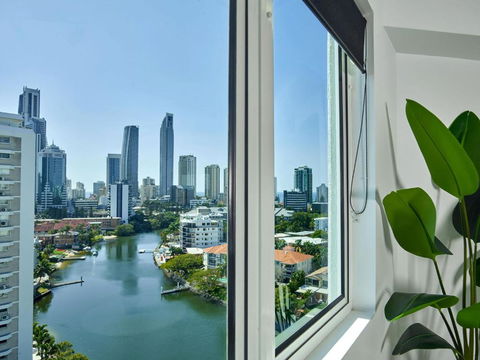 Amazing Views Surfers Paradise 2 Bedroom Unit Close To Everything - Accommodation Coffs Harbour 1