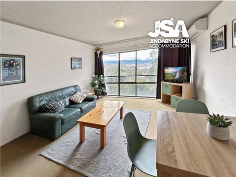 Alpine Mountain View Kirwan 10 - Accommodation Coffs Harbour 0