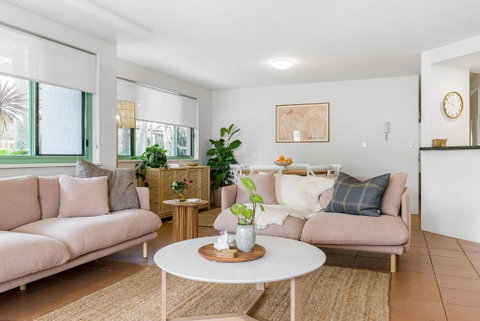 Apartment 2 Surfside - Accommodation Coffs Harbour 4