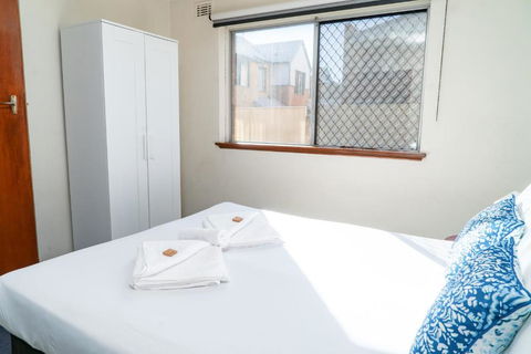 Apartment 3 Burswood - Accommodation Coffs Harbour 3