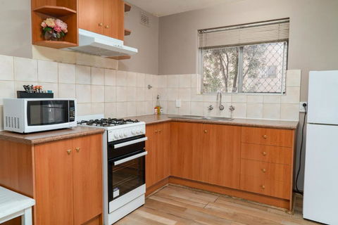Apartment 4 Burswood - Accommodation Coffs Harbour 4