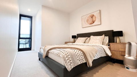 Apartment Next To Public Station, BoxHill Central, 2 Bedrooms, Free Parking And Wifi - Accommodation Coffs Harbour 4
