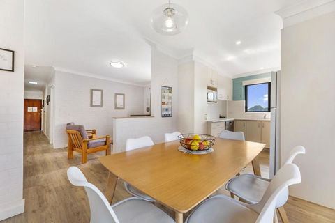 Apollo Unit 21 1st Floor - Accommodation Coffs Harbour 2
