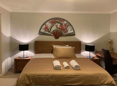 Apple House Truganina - Accommodation Coffs Harbour 0