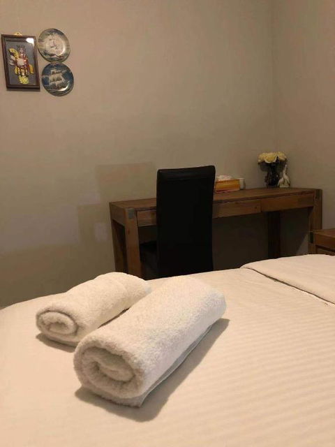 Apple House Truganina - Accommodation Coffs Harbour 4