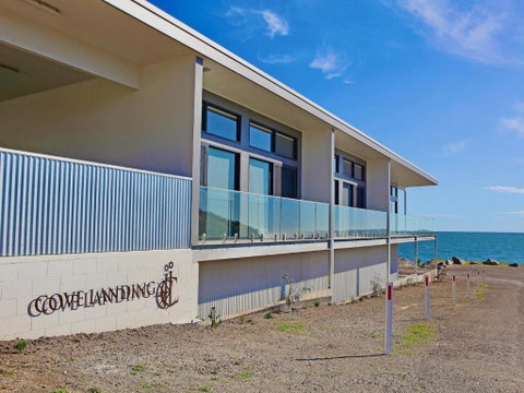 Apt01-The SS Karatta - Accommodation Coffs Harbour 2