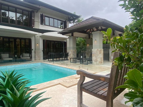 AQUA Beachfront Villa Port Douglas - Accommodation Coffs Harbour 3