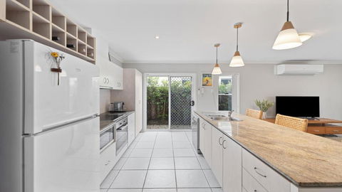 Aqua Links 70 The Drive Yamba - Accommodation Coffs Harbour 1