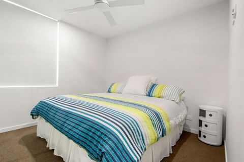 Aquaview Unit 604, 29 Canberra Tce, Kings Beach - Accommodation Coffs Harbour 2