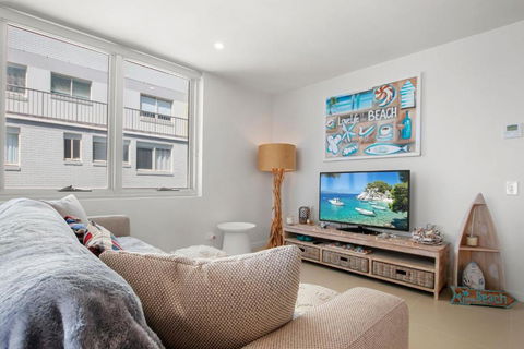 Aquaview Unit 604, 29 Canberra Tce, Kings Beach - Accommodation Coffs Harbour 1