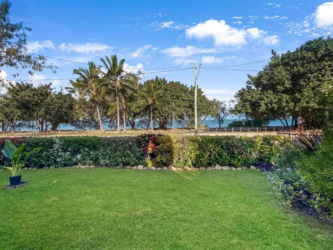 Arcadia Beach Unit 1 - Accommodation Coffs Harbour 2