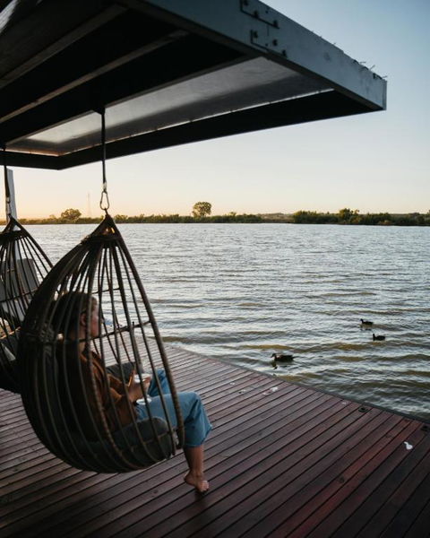 Ark-imedes - Unique Float Home On The Murray River - Accommodation Coffs Harbour 2