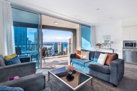 Artique 2 Bedroom Apartment Close To The Beach - CoastHM - Accommodation Coffs Harbour 0