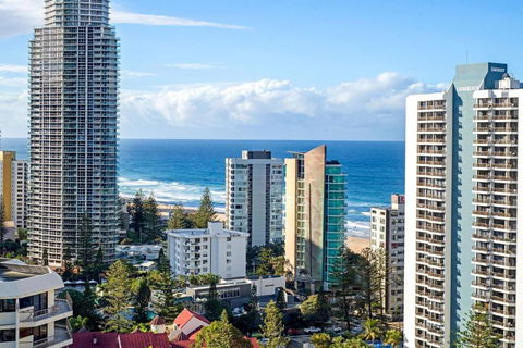 Artique 2 Bedroom Apartment Close To The Beach - CoastHM - Accommodation Coffs Harbour 1