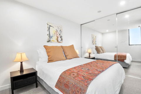 Artistic Urban Getaway Just Off Smith Street! - Accommodation Coffs Harbour 2