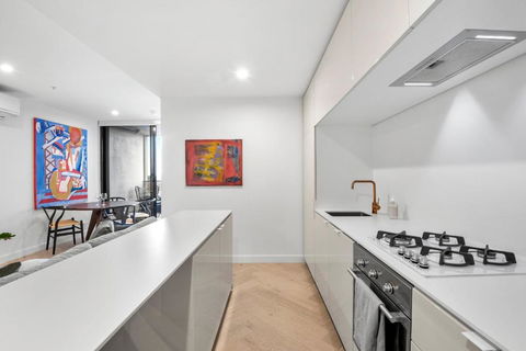 Artistic Urban Getaway Just Off Smith Street! - Accommodation Coffs Harbour 3