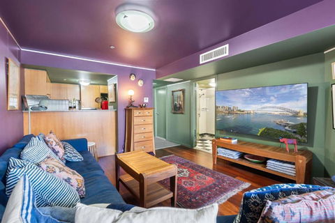 Artsy Boho Den In Iconic Fingerwharf Woolloomoolo - Accommodation Coffs Harbour 0