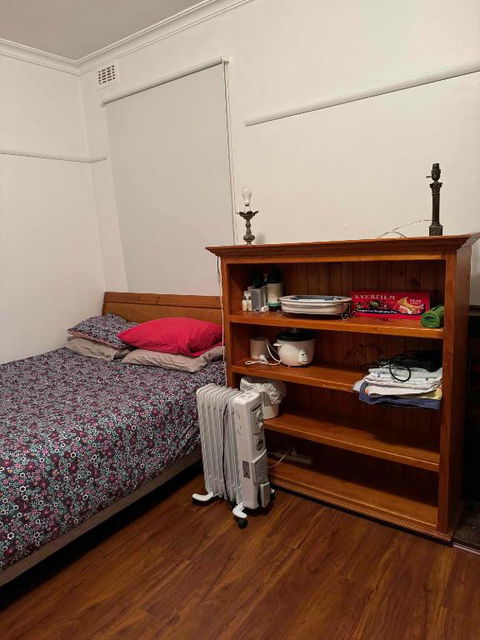 Ashburton Big Room With Shared Bathroom 1 - Accommodation Coffs Harbour 2