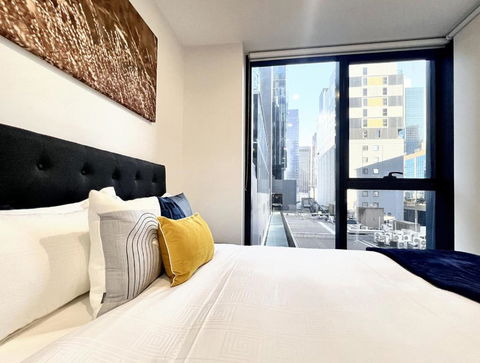 Aura On Lonsdale - Accommodation Coffs Harbour 0