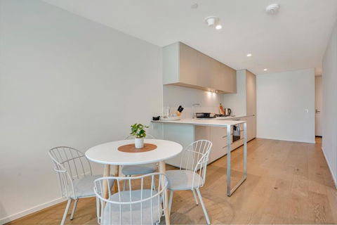 Australia 108 - Prestigious Southbank Level 14 Apt - Accommodation Coffs Harbour 3