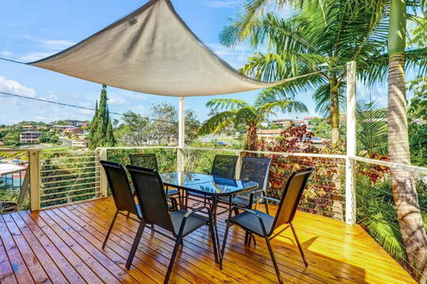 Avalon 2 - Accommodation Coffs Harbour 0