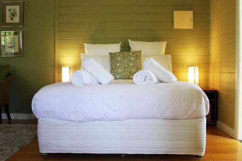Avalon Private Spa Villa With Beautiful Tree Views - Accommodation Coffs Harbour 4