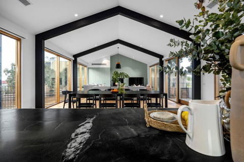 Axbridge - Accommodation Coffs Harbour 1