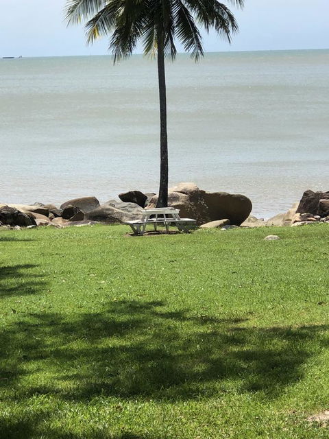 Cairns Beach House Our Oasis - Accommodation Coffs Harbour 5
