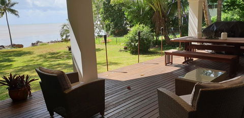 Cairns Beach House Our Oasis - Accommodation Coffs Harbour 2