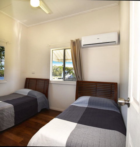Absolute Waterfront - Accommodation Coffs Harbour 3