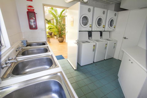 Port Douglas Apartments - Adults Only Oasis - Accommodation Coffs Harbour 35
