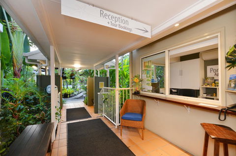 Port Douglas Apartments - Adults Only Oasis - Accommodation Coffs Harbour 16