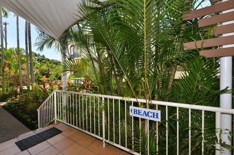 Port Douglas Apartments - Adults Only Oasis - Accommodation Coffs Harbour 26