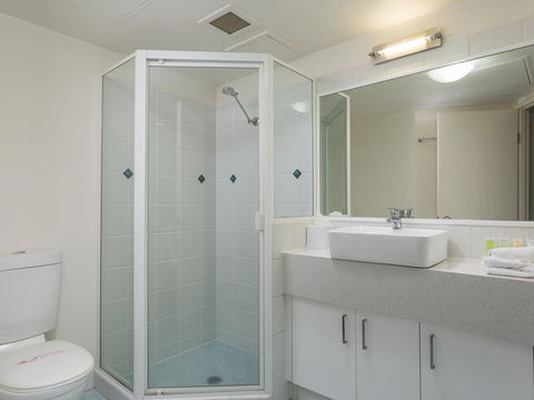 Maldives Resort Main Beach, Gold Coast - Accommodation Coffs Harbour 8