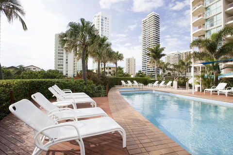 Maldives Resort Main Beach, Gold Coast - Accommodation Coffs Harbour 25