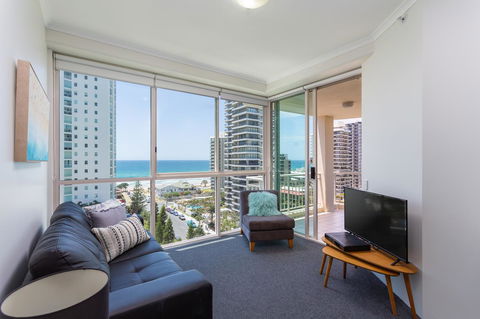 Maldives Resort Main Beach, Gold Coast - Accommodation Coffs Harbour 23