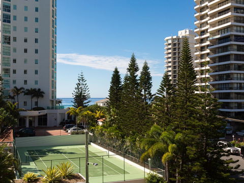Maldives Resort Main Beach, Gold Coast - Accommodation Coffs Harbour 28