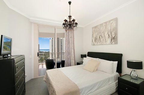 Maldives Resort Main Beach, Gold Coast - Accommodation Coffs Harbour 33