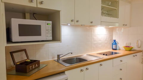 Martinique On Macrossan - Accommodation Coffs Harbour 5