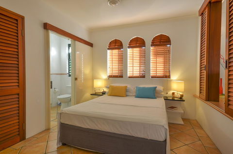 Martinique On Macrossan - Accommodation Coffs Harbour 1