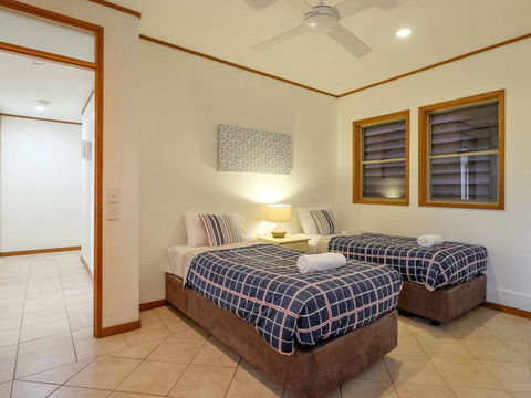 Claytons 1 By Discover Stradbroke - Accommodation Coffs Harbour 8