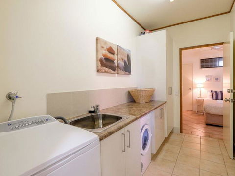Claytons 1 By Discover Stradbroke - Accommodation Coffs Harbour 20