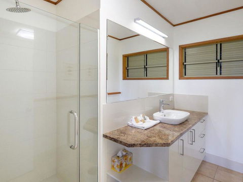 Claytons 1 By Discover Stradbroke - Accommodation Coffs Harbour 19
