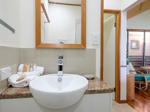 Claytons 1 By Discover Stradbroke - Accommodation Coffs Harbour 10