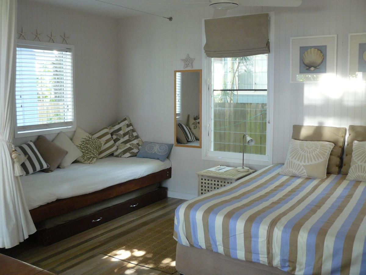 Amity Point QLD Accommodation Coffs Harbour