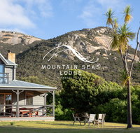 Mountain Seas Lodge - Accommodation Coffs Harbour