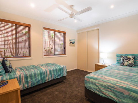 'Dutchies Vista' 1/45 Christmas Bush Ave - Ground Floor Duplex With Stunning Water Views - Accommodation Coffs Harbour 1