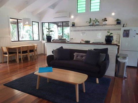 1 Bedroom Home Surrounded By Nature - Accommodation Coffs Harbour 1