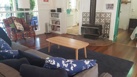 1 Bedroom Home Surrounded By Nature - Accommodation Coffs Harbour 3