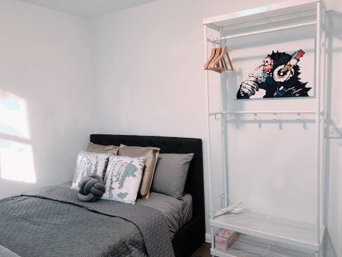 1 Private Double Room In Carramar 1-minute To Station - SHAREHOUSE - Accommodation Coffs Harbour 0